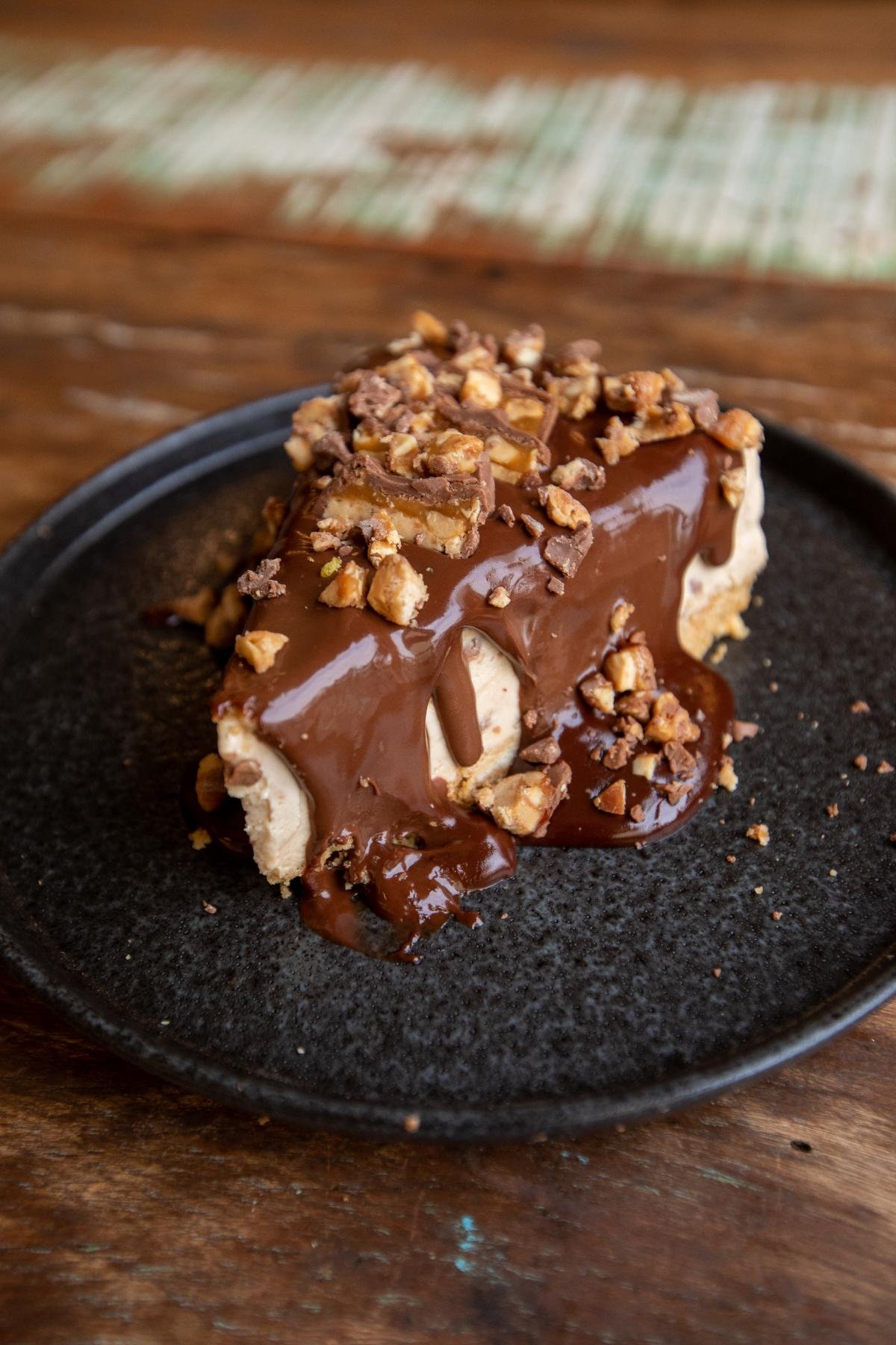 TORTA SNICKERS